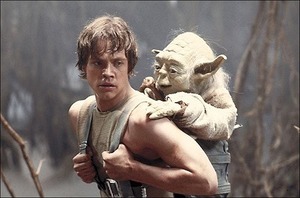 Mark-Hamill-Luke-Skywalker-Yoda.jpg